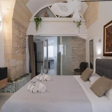 Dimora Barocca Luxury Suites Lecce Exterior photo