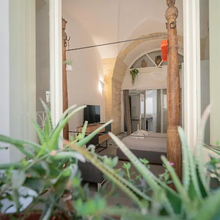 Dimora Barocca Luxury Suites Lecce Exterior photo
